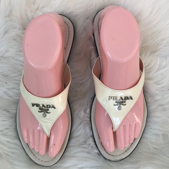 Prada Ivory Patent Leather Triangle Logo Thong Slides Size 7.5 - Picture 2 of 8